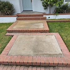 Front-Porch-Steps-Walkway-Cleaning-Completed-in-Long-Beach-CA 0