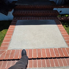 Front-Porch-Steps-Walkway-Cleaning-Completed-in-Long-Beach-CA 3
