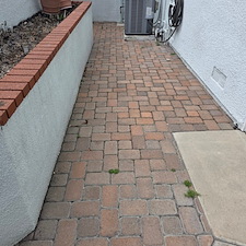 Front-Porch-Steps-Walkway-Cleaning-Completed-in-Long-Beach-CA 4